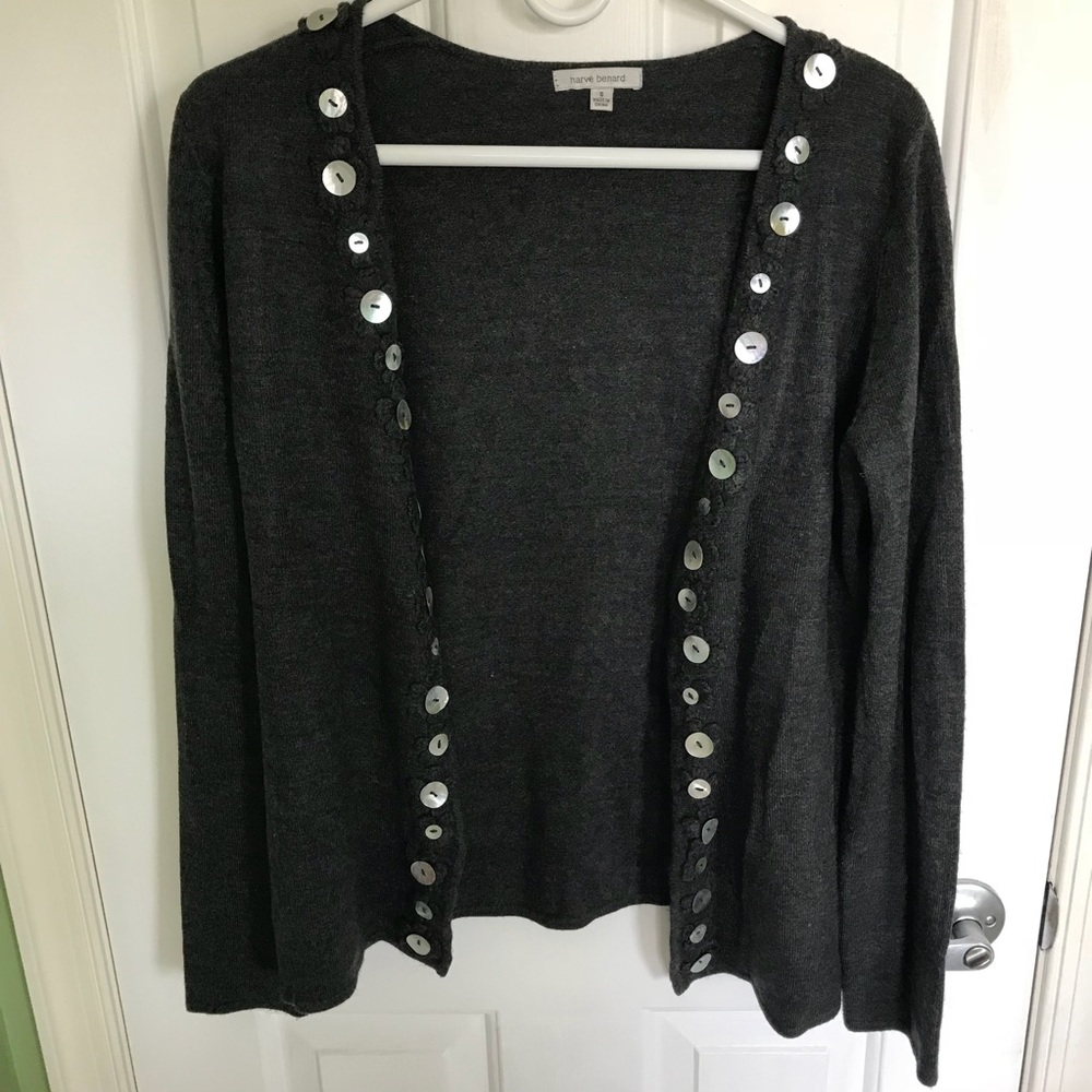 Super soft woman’s cardigan size small